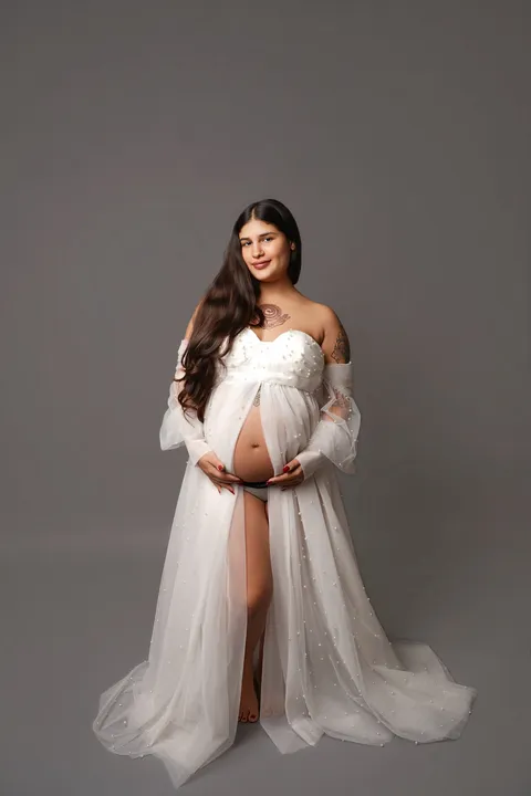 Vestido blanco de tul con mangas